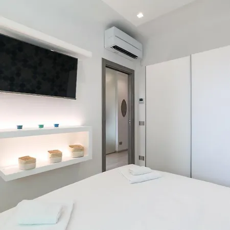 Apartamento Moderno Bilocale Con Vista Skyline Nel Quartiere Isola 8c - Contempora Milão